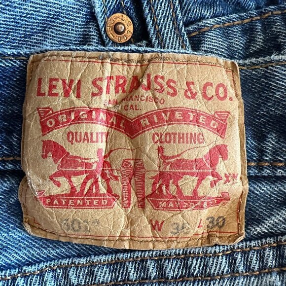 Vintage Levi's 501 Button Fly Distressed Denim Straight Leg Jeans Mens 36X30 - Picture 13 of 16